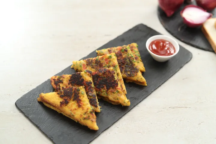 Cheela Toast 