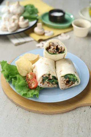 Creamy Garlic Chicken Wrap 1 - YT