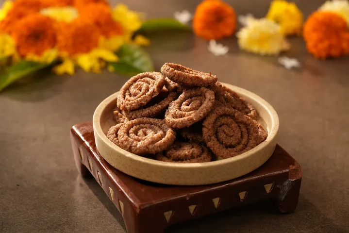 Ragi Chakli - YT