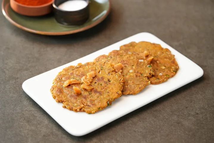 Masala Bajra Roti 2 - YT
