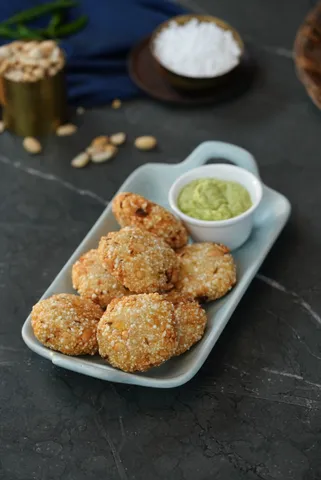 Instant Sabudana Vada 1 - YT