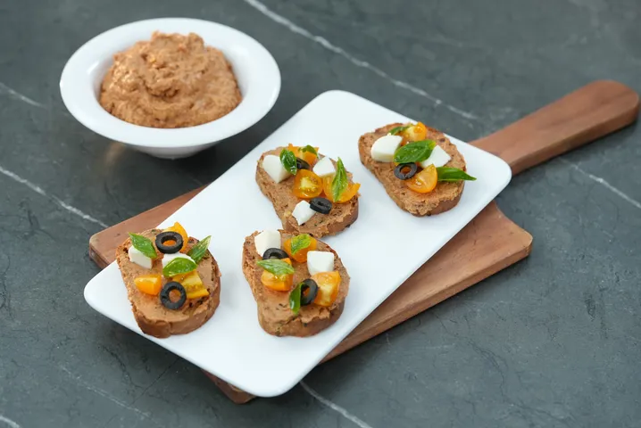 Sundried Tomato Walnut Pesto - YT