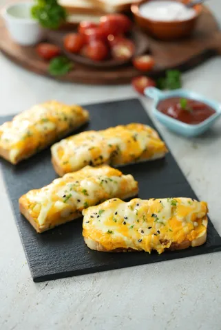 Aloo Masala Cheese Toast 1 - YT