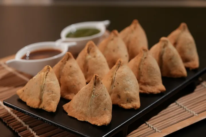 Peas Kaju Samosa 2 - YT