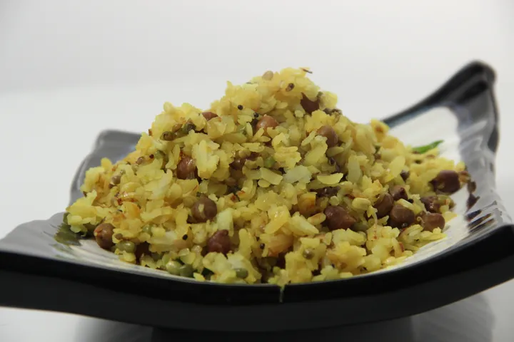 Mixed Sprouts Poha