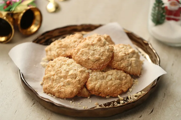 Cashew Macaroons - YT