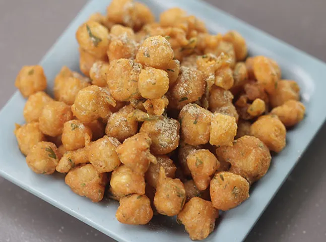 Chana Kurkura - SK Khazana