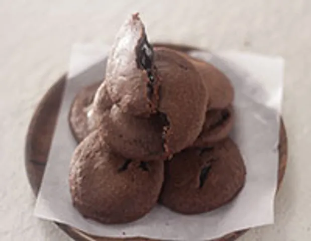 Chocolate lava cookies