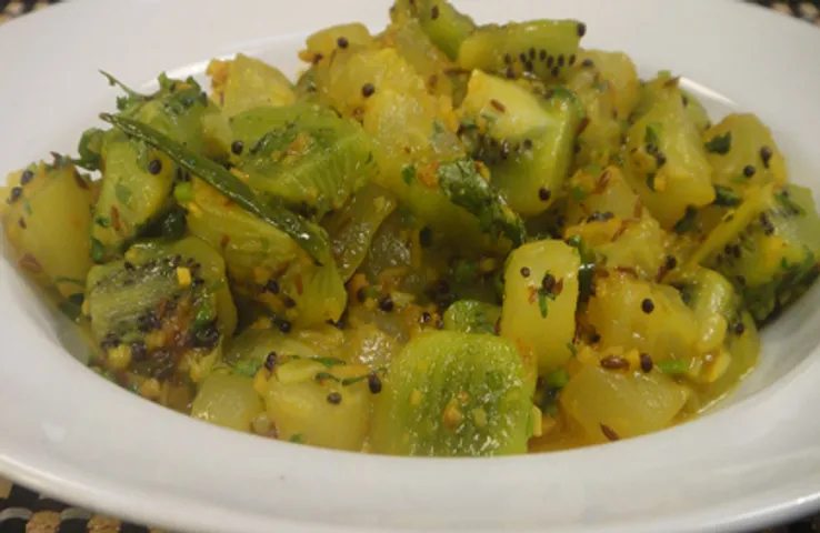 Lauki Kiwi Masala