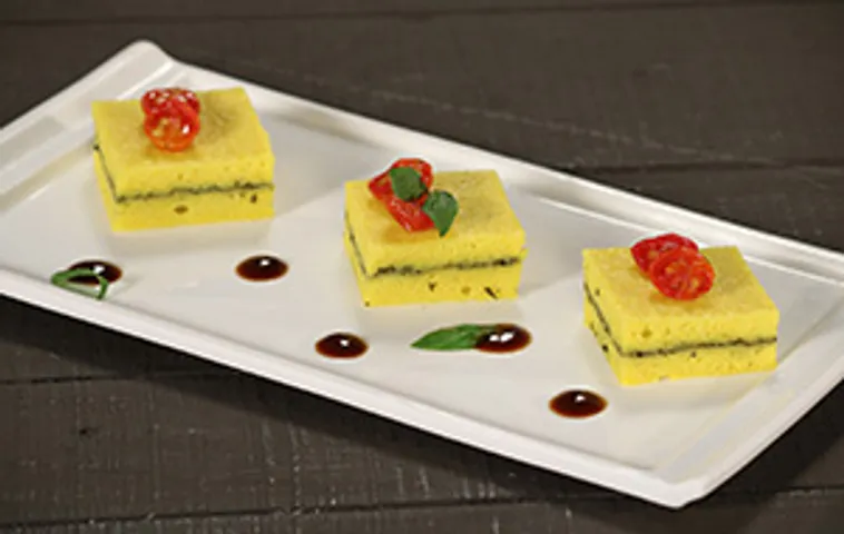 Pesto Khaman Dhokla