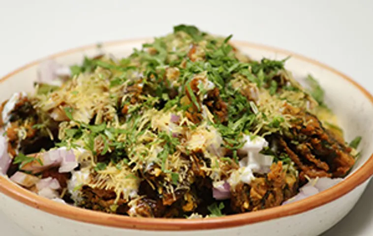 Kothimbir Vadi Chaat