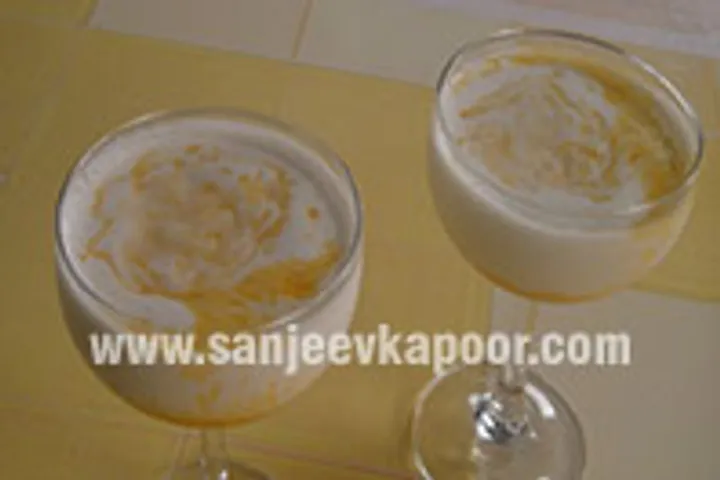 Apricot-Layered-Milkshake