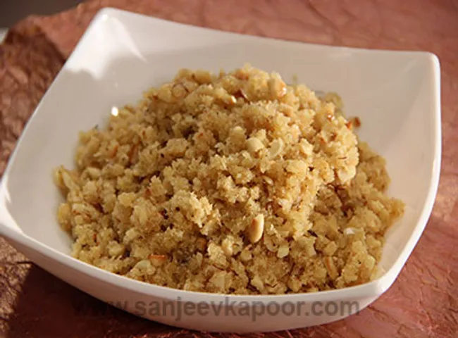 Coconut aur Kaju ka Sheera