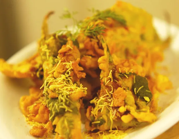 Palak Pakore Ki Chaat