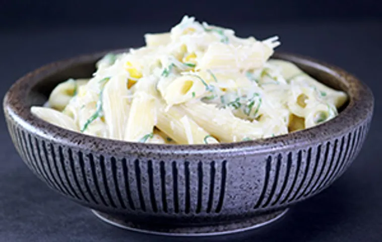 Creamy Penne with Spinach and Corn