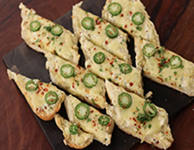 Cheesy Jalapeno Garlic Bread - SK Khazana