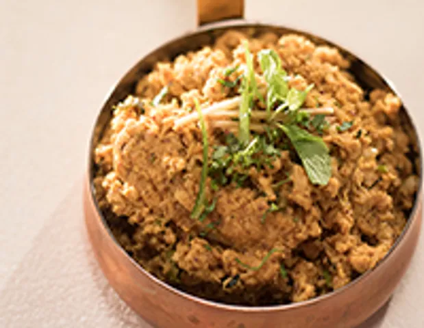Dum Chicken Keema