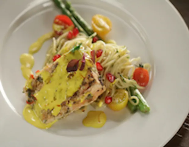 CHILLI GARLIC SALMON WITH GINGER SPAGHETTI - skk 