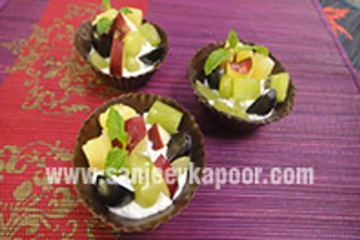 Chocolate Fruit Cups