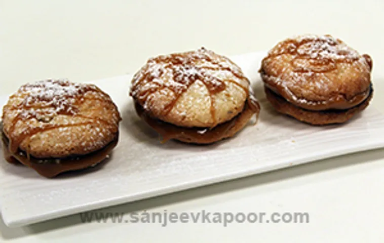Almond Flour Biscuits with Caramel Centre