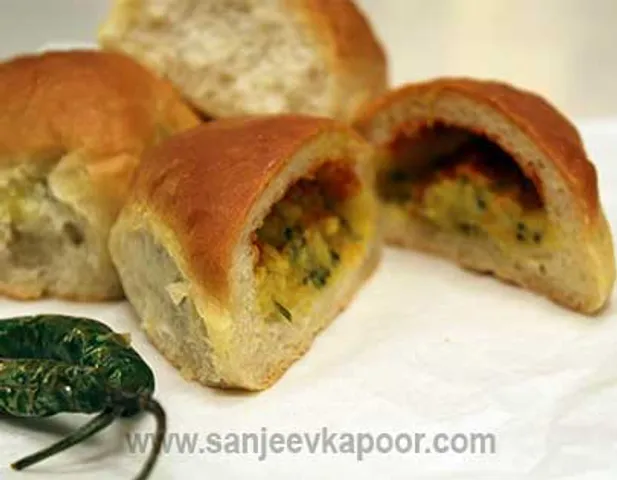 Baked Vada Pav