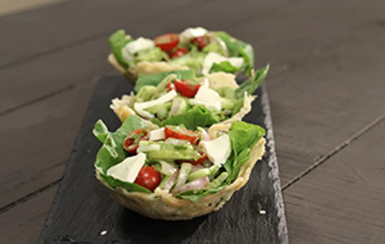 Pesto Salad in Parmesan Bowls