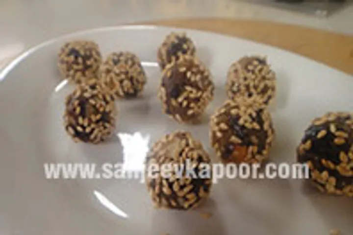 Healthy Energy Bites 