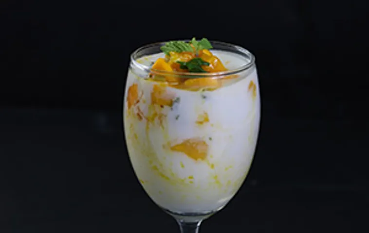 Coconut Panna Cotta with Mango Salsa