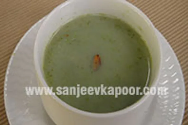 Broccoli and Toasted Almond Soup