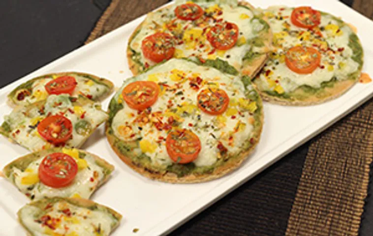 Mini Pesto Pizza