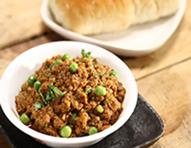 Keema Pav - SK Khazana