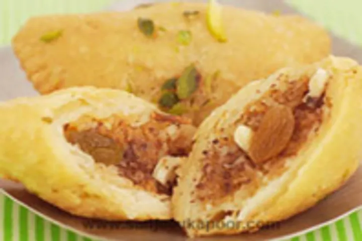 Gujiya