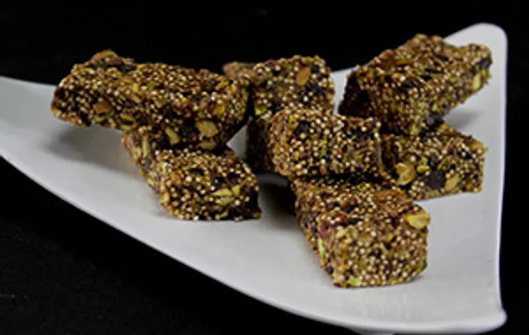 Quinoa Pistachio Bars