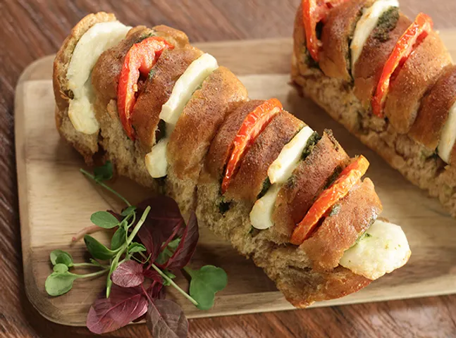 Pesto Mozzarella Sandwich - SK Khazana