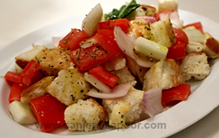 Bread and Mixed Vegetable Salad