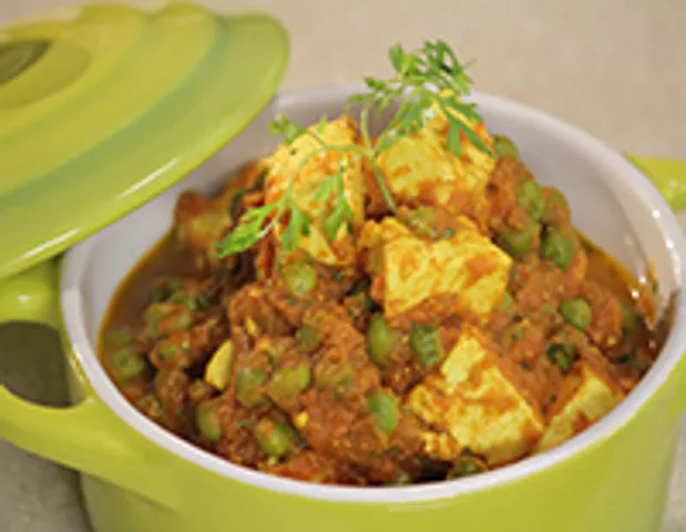 Matar Paneer-SK Khazana