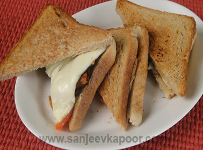 Cheesy Onion and Pepper Sandwich