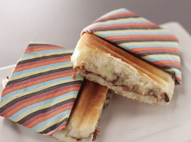Chocolate Cheese Pav - SK Khazana