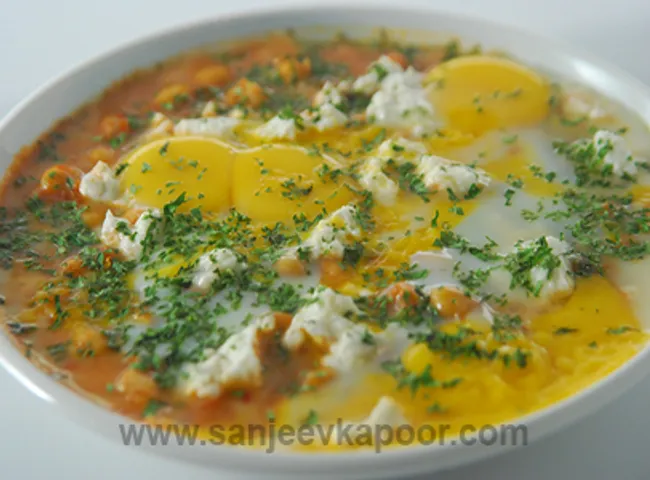 Poached Eggs With Chickpeas