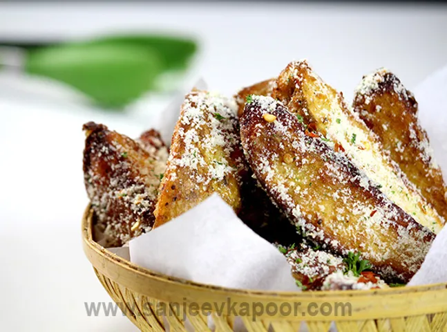 Crispy Parmesan Potato Wedges