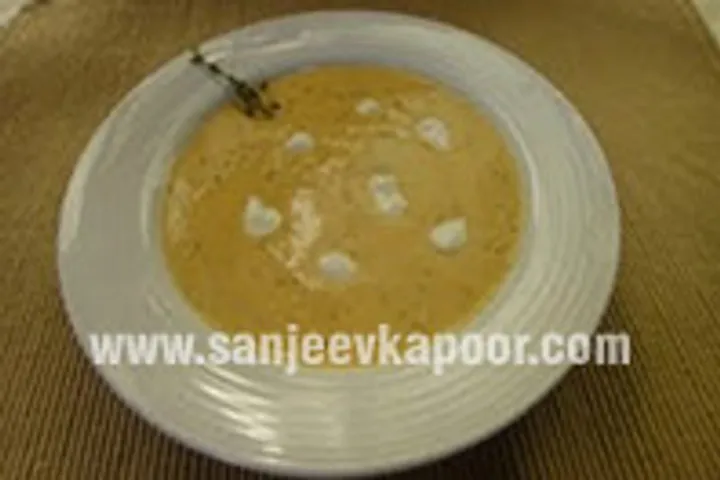 Peach and Thyme Cold Soup 