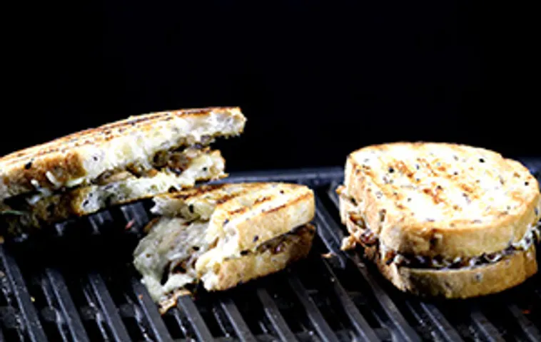 Grilled Mushroom Melts