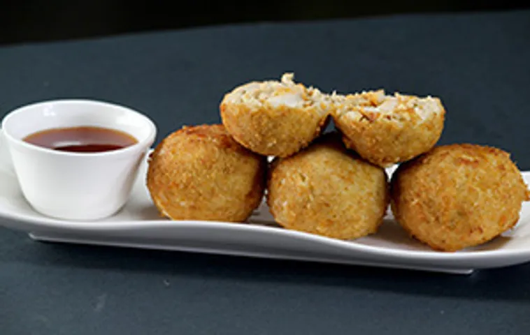 Cheesy Chicken Bombs