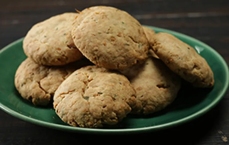 Herbed Garlic Cookies