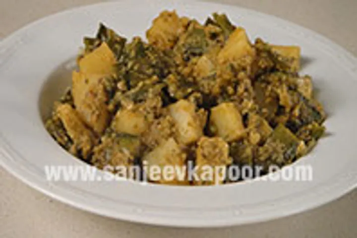 Papdi Aloo ki Sabzi 