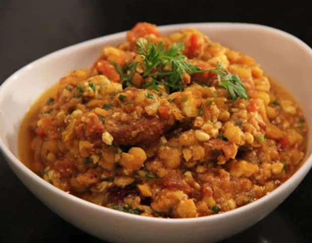 Chana Dal aur Wadi with Chenna