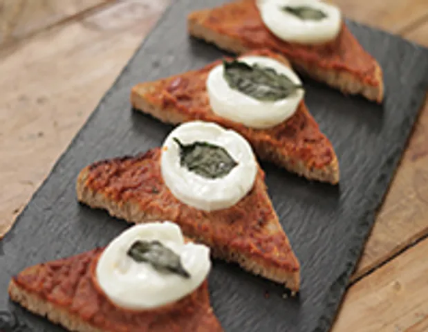 Tomato Pesto Bruschetta-SK Khazana