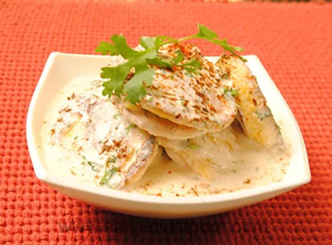 Pakodi Raita