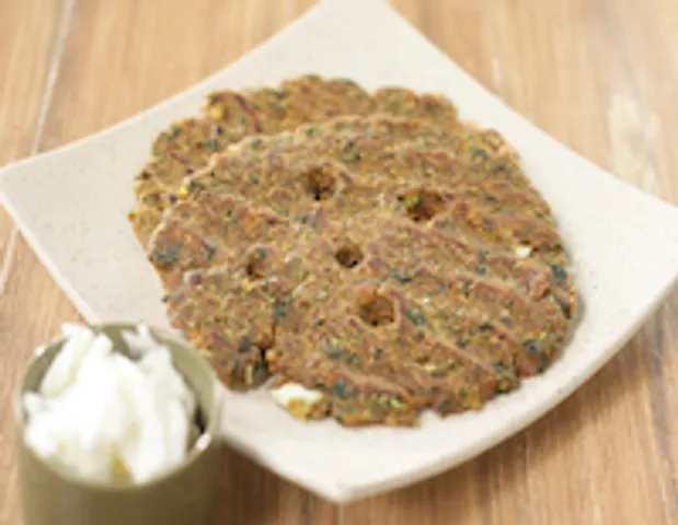 MULTIGRAIN VEG THALIPEETH - skk