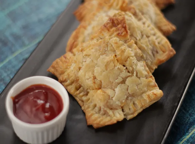 Chicken Puff 